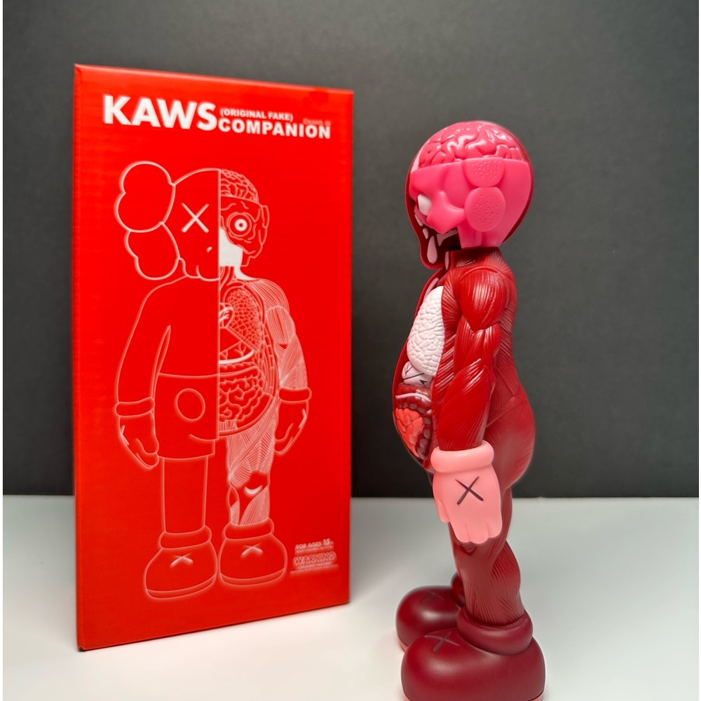 Kaws Figures - Picture 4 of 8